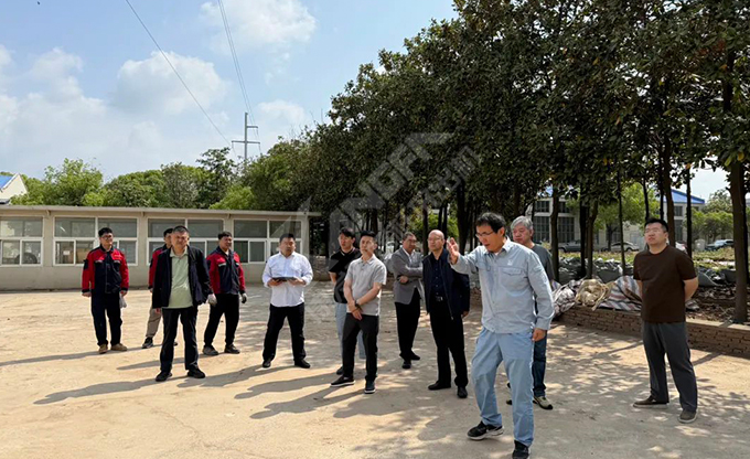 中石化相关公司、康发双螺杆造粒机与新疆鹏安能源科技有限责任就关于废塑料分选技术合作洽谈